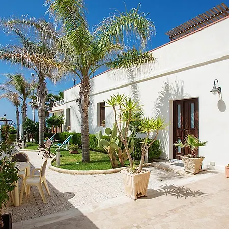 Caposud And Club Apartmanhotel 3*